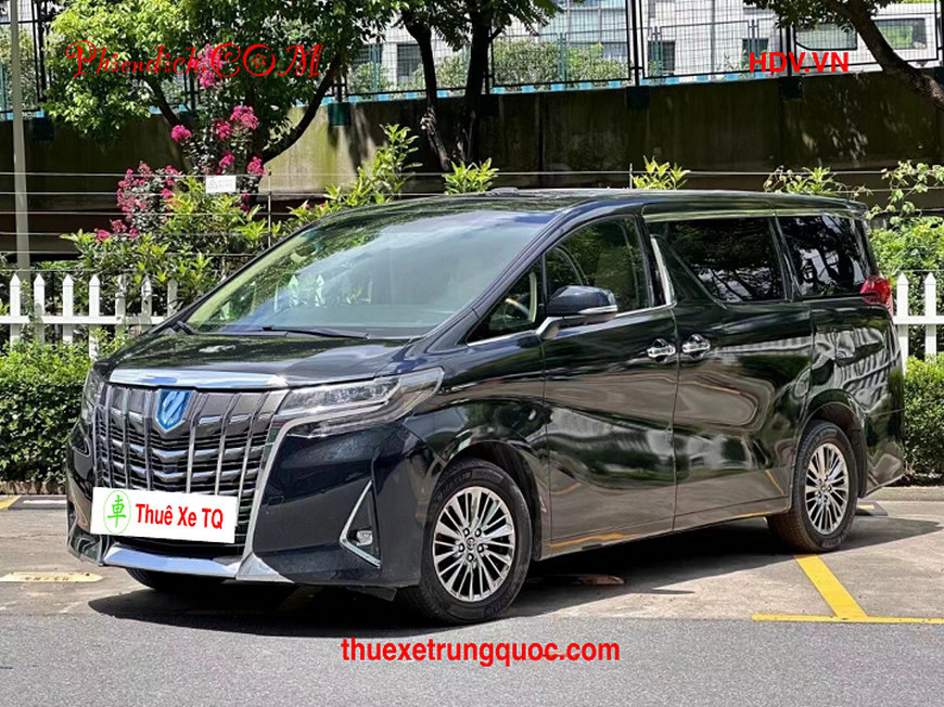 Thuê 1 chiếc xe 7 chỗ tại Trung Quốc rất phù hợp với gia đình Việt có 3-5 người du lịch Trung Quốc.